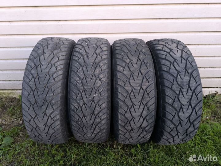 Powertrac Snow March Stud 215/60 R17