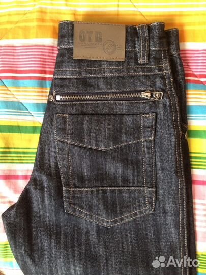 Продаю джинсы