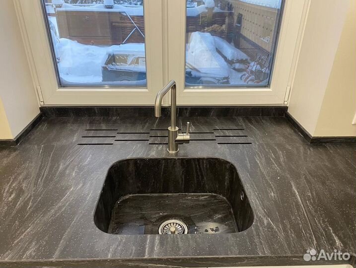 Столешница из искусственного камня