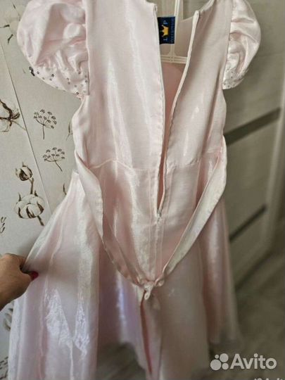 Платье для девочки, нарядное 120-140