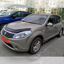 Renault Sandero 1.6 MT, 2010, 132 000 км, с пробегом, цена 550 000 руб.