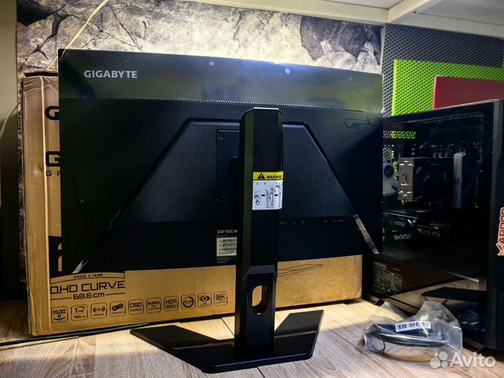 Новый монитор gigabyte 27