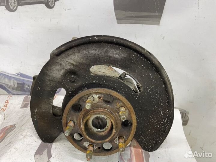 Кулак в сборе передний левый Kia Stinger