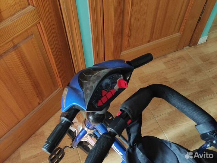 Детский трехколесный велосипед lamborghini