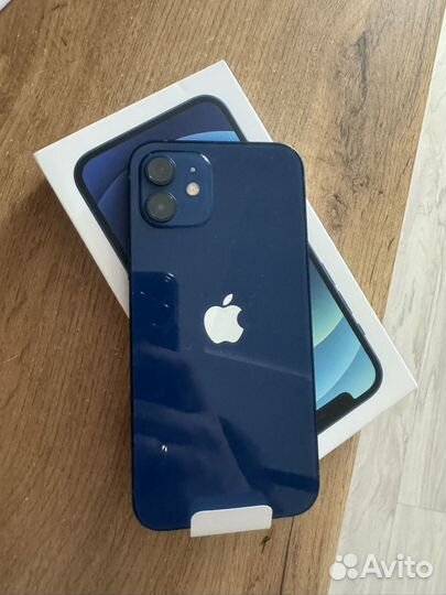iPhone 12, 64 ГБ