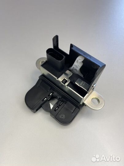 Замок багажника Volksawagen