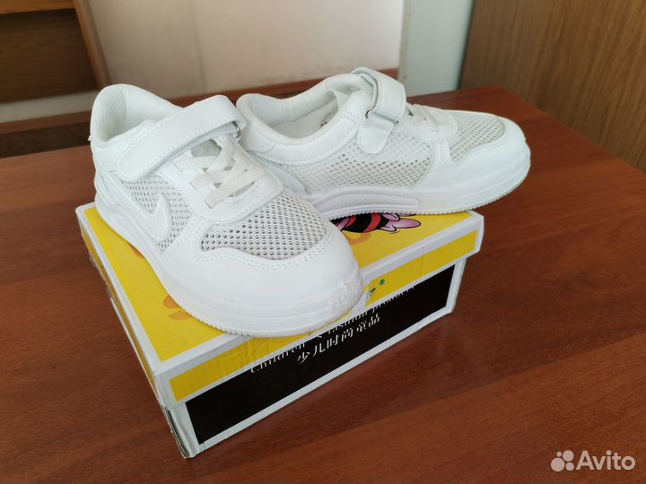 Кроссовки кеды