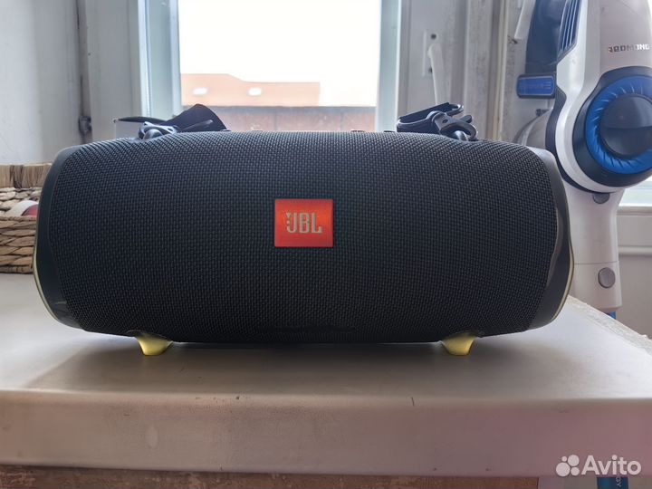 Портативная колонка jbl xtreme 2