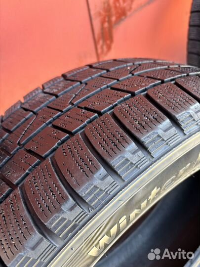 Hankook Winter I'Cept IZ2 215/55 R16