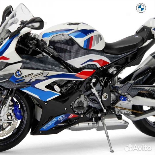 Модель мотоцикла BMW M1000RR