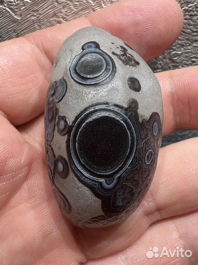 Глазковые агаты пустыни Гоби черные