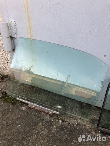 Toyota camry 40 стекло задней левой двери