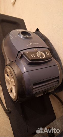 Пылесос philips
