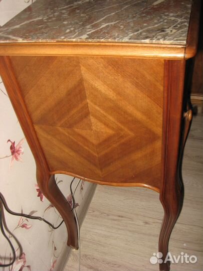 Мраморная антикварная тумбочка отреставрированная