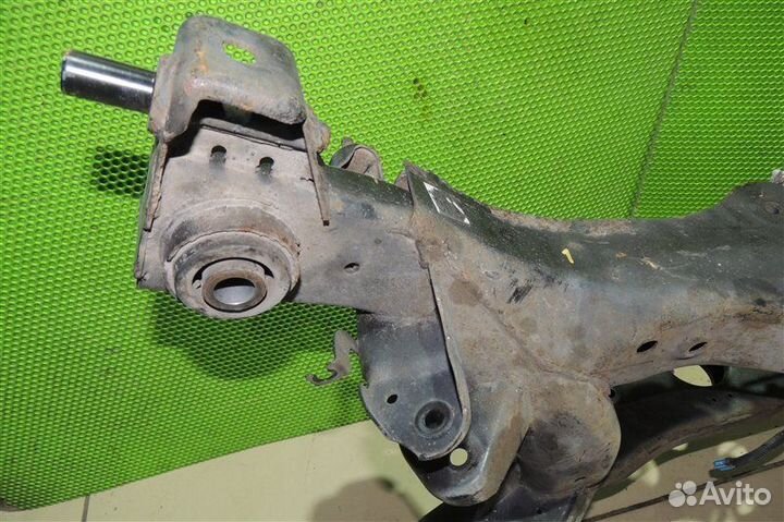 Балка подвески задняя Nissan Teana J31 VQ23DE 2002