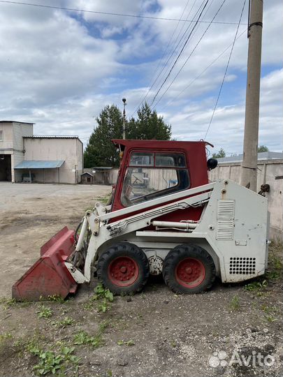 Мини-погрузчик Уралвагонзавод ПУМ-800, 2004