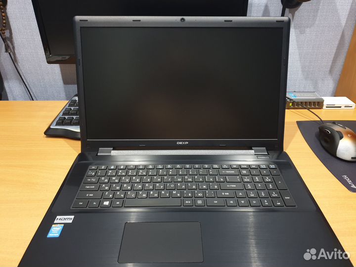 Ноутбук dexp Aquilon O152
