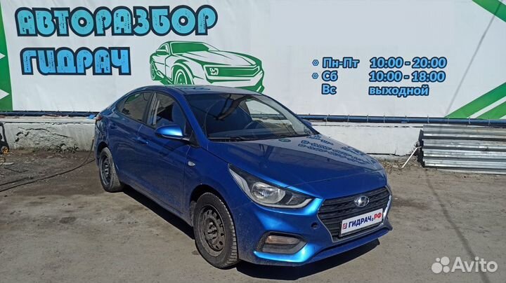 Кожух рулевой колонки нижний Hyundai Solaris 2 848