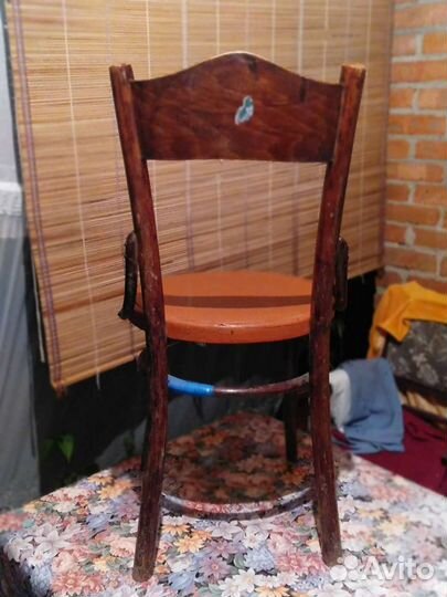 Винтажный ретро стул