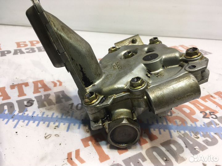 Тойота Рав 4 Насос масляный