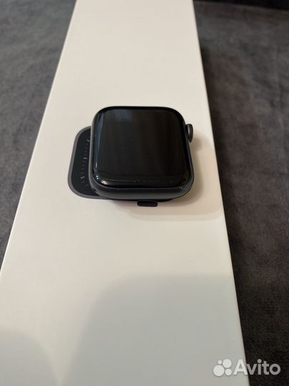 Часы apple watch se 44 mm