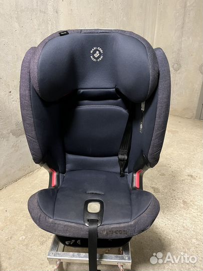 Кресло автомобильное maxi cosy titan pro