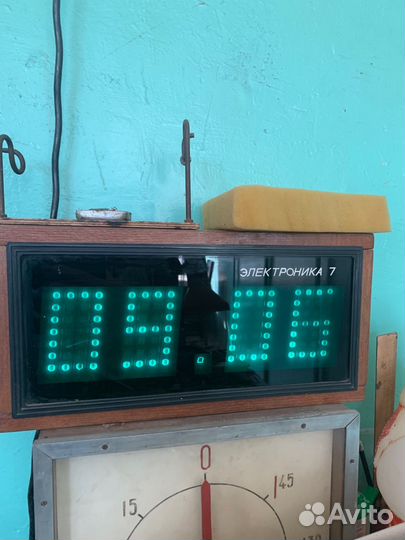 Часы электроника