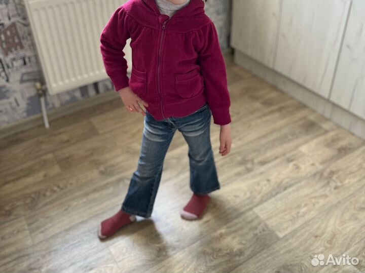 Джинсы детские, флисовая кофта с капюшоном