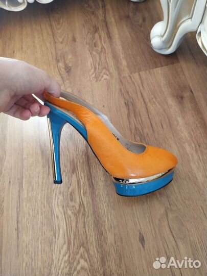 Босоножки 36