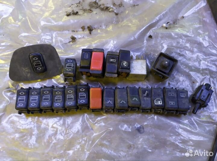 Кнопка стеклоподъёмника мерседес