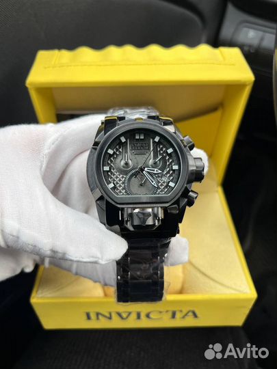 Часы invicta