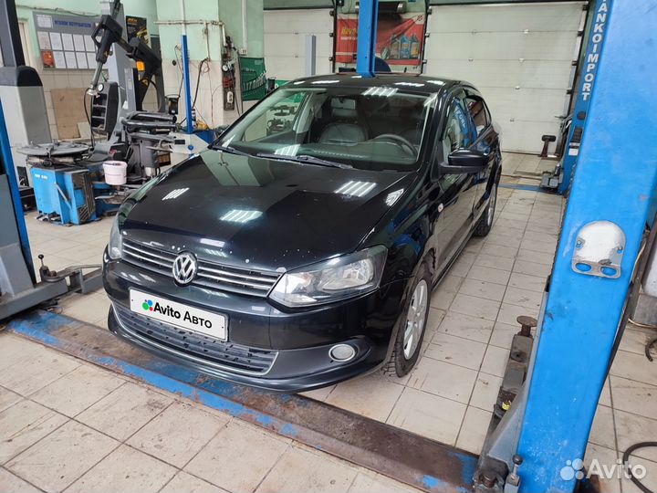 Volkswagen Polo 1.6 AT, 2010, 250 000 км