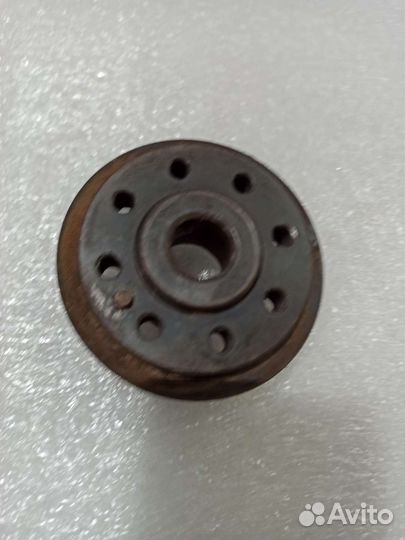 Ступица шкива коленвала BMW 7 e65