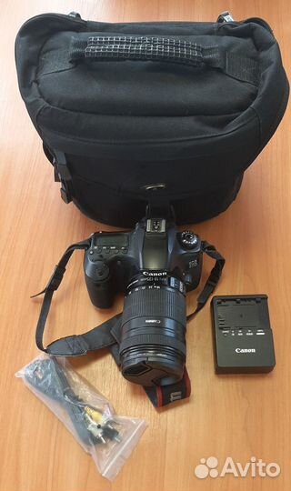 Зеркальный фотоаппарат Canon EOS 60D