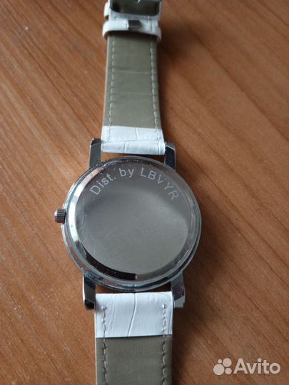 Часы наручные женские