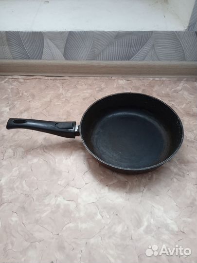 Сковорода алюминиевая, диаметр 26см, глубина 6см