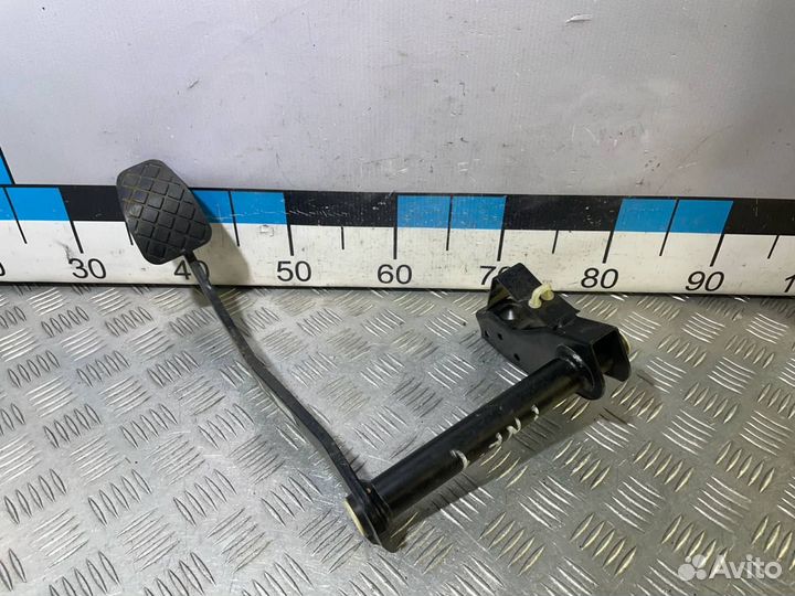 Б/У Педаль тормоза#001