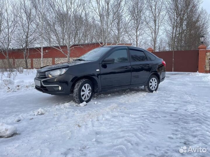 LADA Granta 1.6 МТ, 2018, 100 000 км