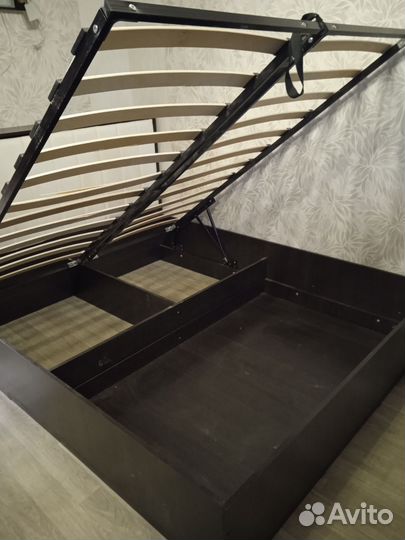 Кровать двухспальная 160 200 без матраса бу