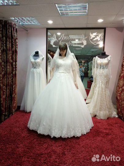 Свадебное платье