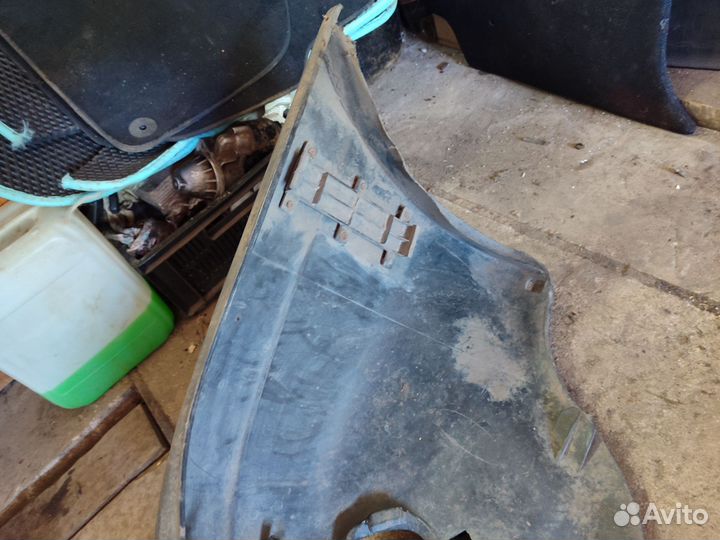 Бампер передний audi 80