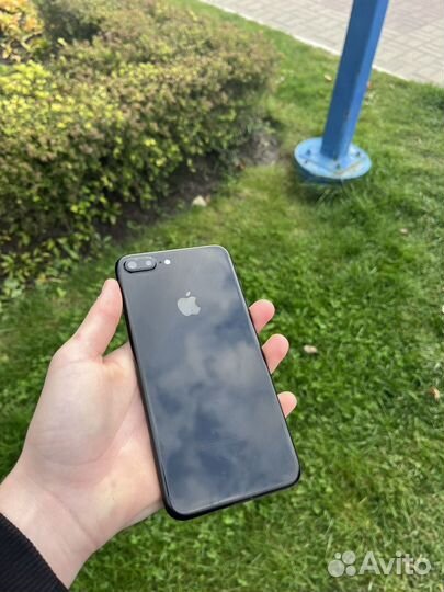 Телефон iPhone 7 plus