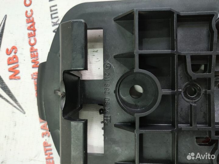 Крепление аварийки w211 Mercedes