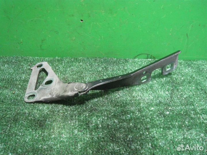 Петля капота левая Opel astra H 2010