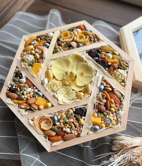 Ореховый сладкий бокс букет