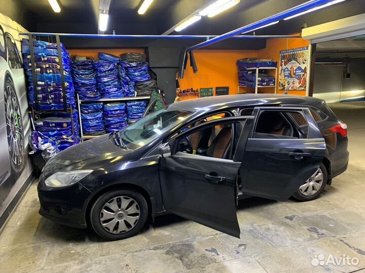 Чехлы на Форд Фокус 3