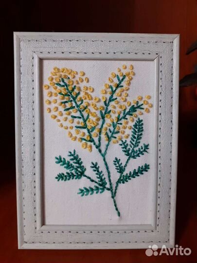 Картинка вышитая