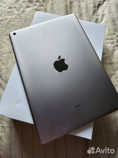 Планшет Apple iPad 2018 32гб