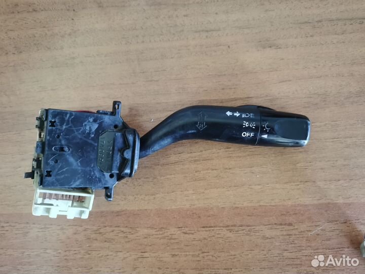 Блок подрулевых переключателей Mazda Familia