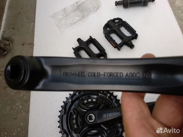 Шатуны, педали, передний переключатель